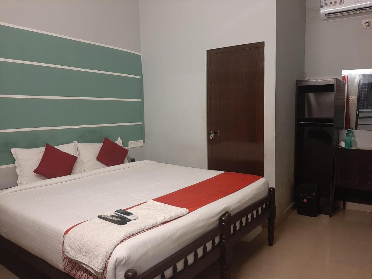 Cochin Airport Hotel Kochi Dış mekan fotoğraf